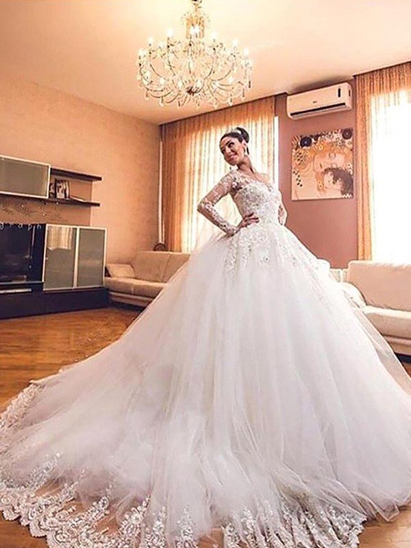 Ball Gown Long Sleeves Tulle V-neck Court Train Wedding Dresses HEP0006102